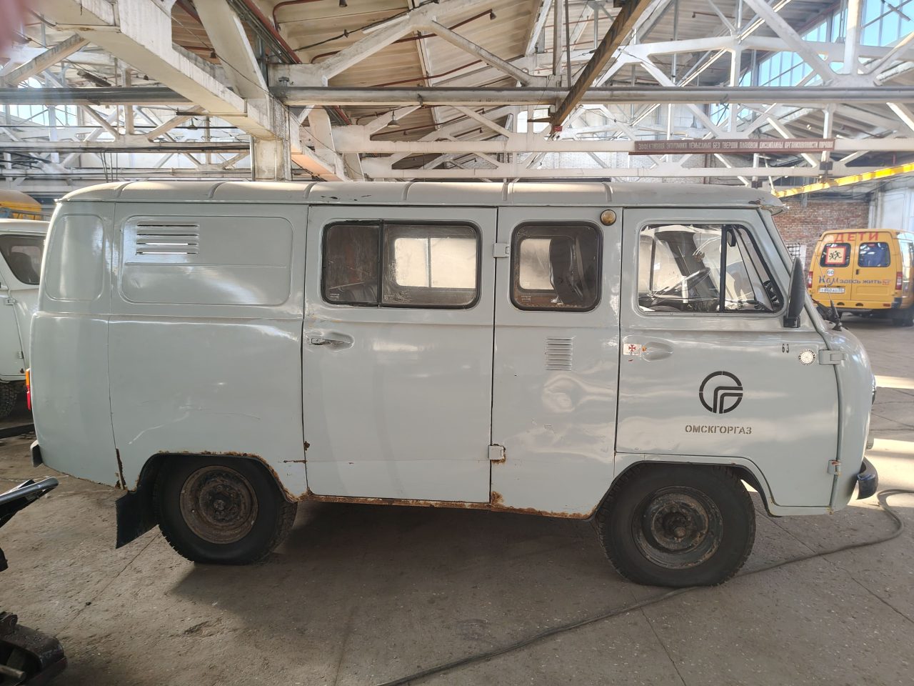 УАЗ 3909, 1999